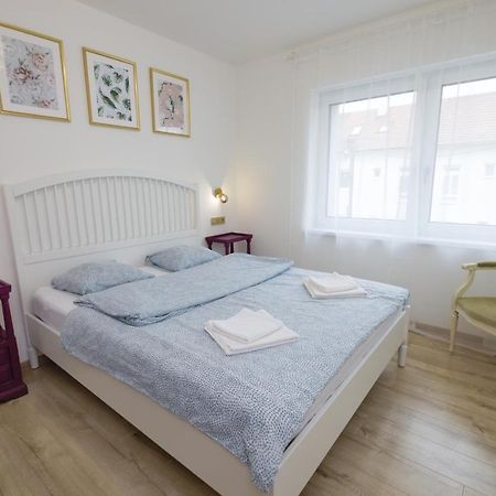 Central Apartment - Folk District Μπρατισλάβα Εξωτερικό φωτογραφία